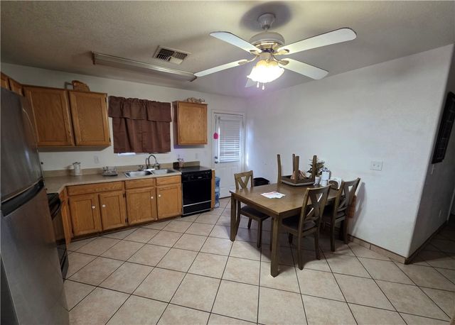 449 Sea Spray Drive, Bullhead City, AZ 86442