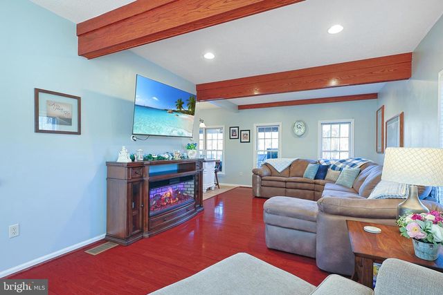 287 N LAKEWOOD, Ridgeley, WV 26753