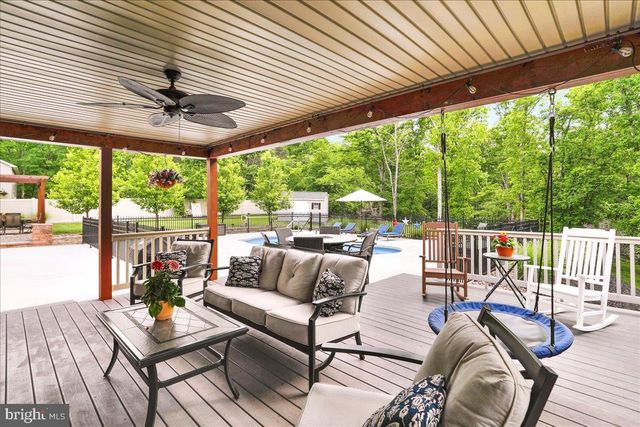 287 N LAKEWOOD, Ridgeley, WV 26753