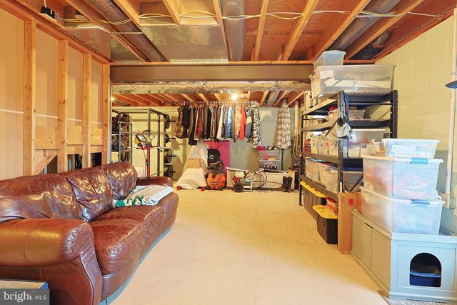 287 N LAKEWOOD, Ridgeley, WV 26753