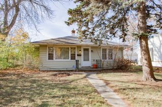 1312 N Linden Avenue, Waukegan, IL 60085