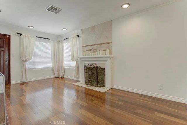 11943 Strathern Street, North Hollywood, CA 91605