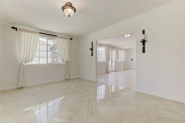 11943 Strathern Street, North Hollywood, CA 91605