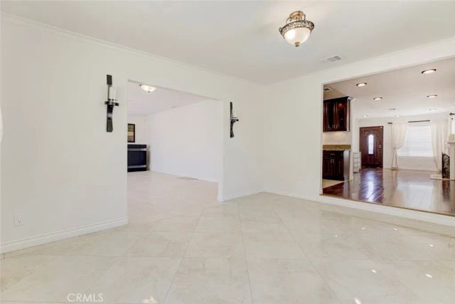 11943 Strathern Street, North Hollywood, CA 91605