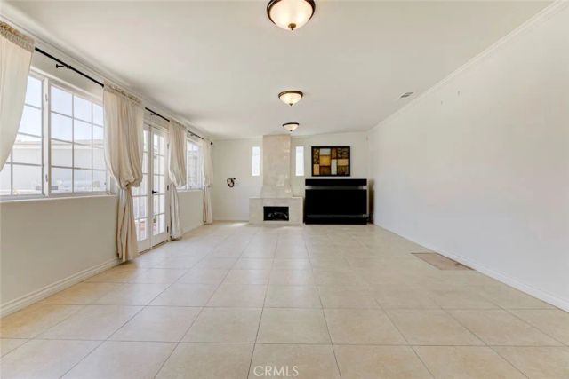 11943 Strathern Street, North Hollywood, CA 91605