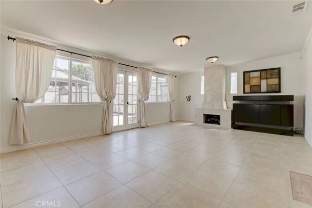 11943 Strathern Street, North Hollywood, CA 91605