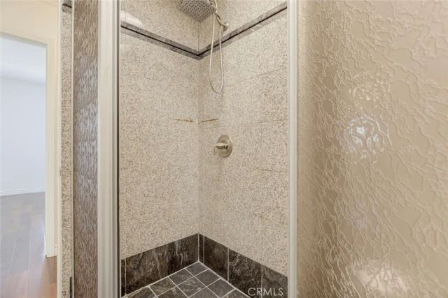 11943 Strathern Street, North Hollywood, CA 91605
