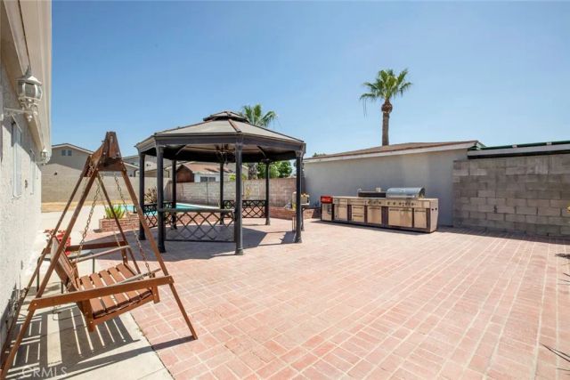 11943 Strathern Street, North Hollywood, CA 91605