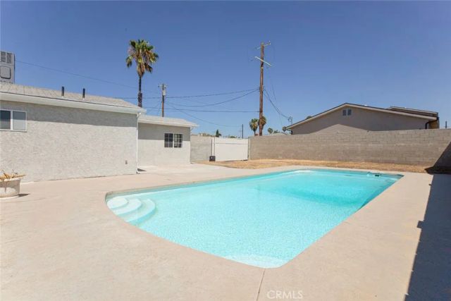 11943 Strathern Street, North Hollywood, CA 91605