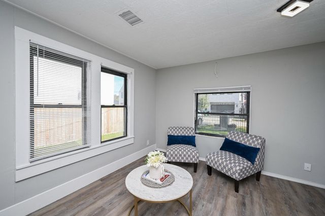 1507 Laird Street, Houston, TX 77008