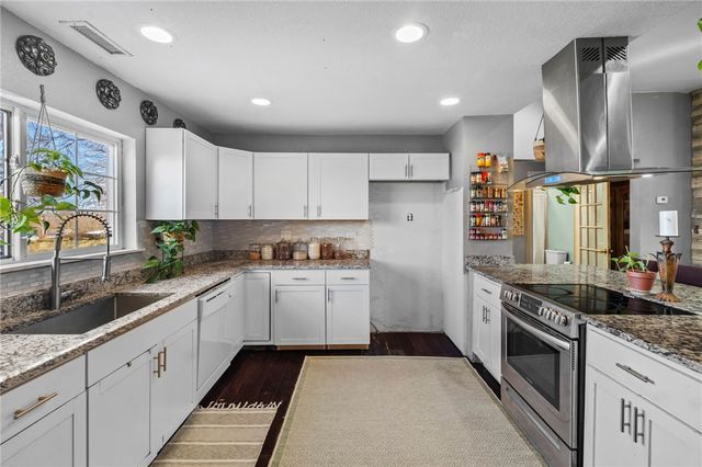 117 Short Avenue, Lincoln, AR 72744