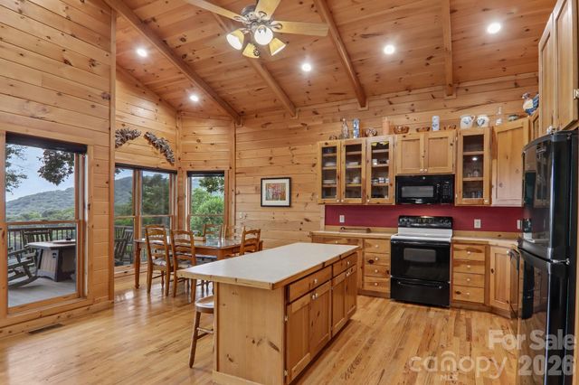 156 Cottage Lane 13, Mars Hill, NC 28754