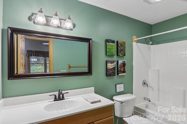 156 Cottage Lane 13, Mars Hill, NC 28754
