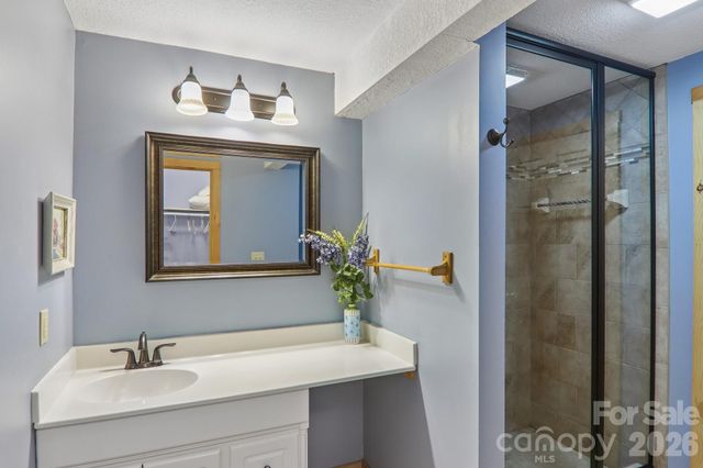 156 Cottage Lane 13, Mars Hill, NC 28754