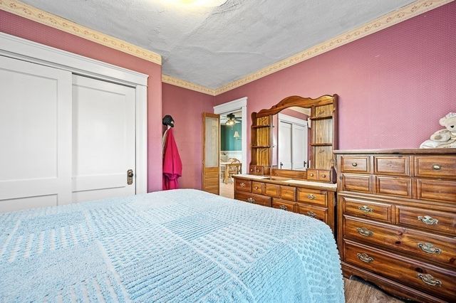 55 Standish St, Worcester, MA 01604