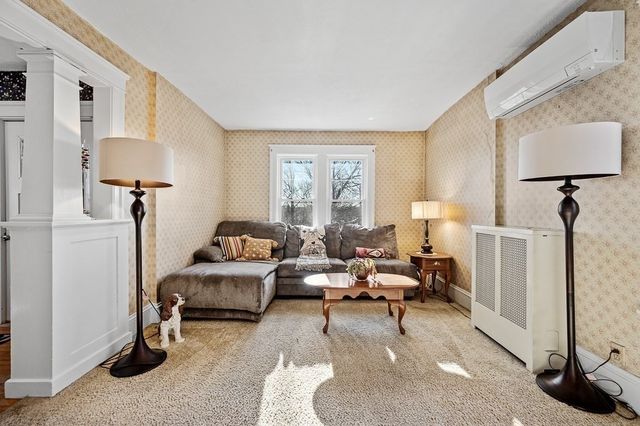 55 Standish St, Worcester, MA 01604