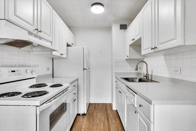 1405 Miami Rd 7, Fort Lauderdale, FL 33316