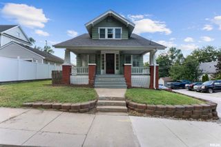 519 3RD Street, Moline, IL 61265