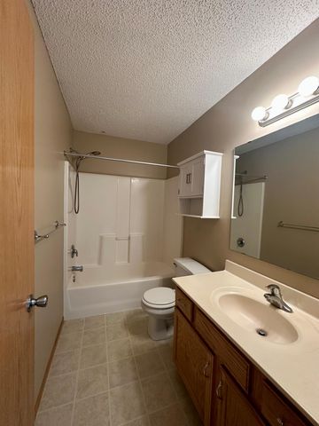 6960 91st Street NE, Monticello, MN 55362