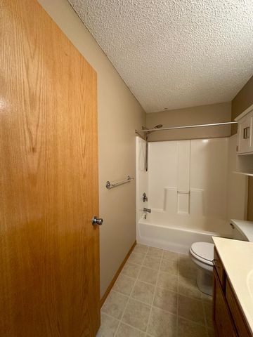 6960 91st Street NE, Monticello, MN 55362