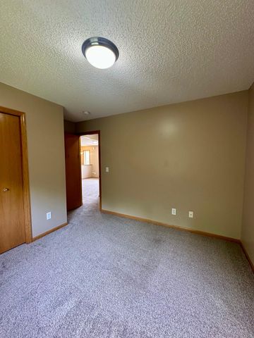6960 91st Street NE, Monticello, MN 55362