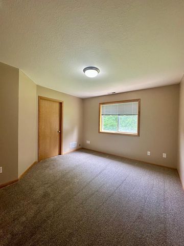 6960 91st Street NE, Monticello, MN 55362