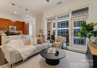 230 S Tryon Street 810, Charlotte, NC 28202