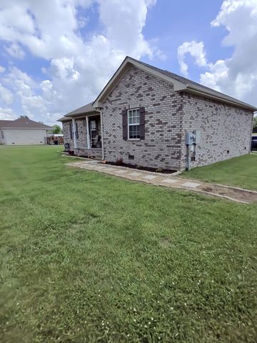 4478 Long Creek Rd, Lafayette, TN 37083