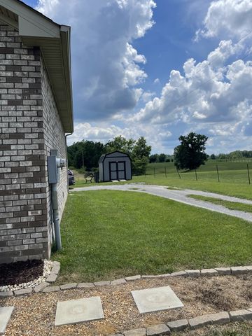 4478 Long Creek Rd, Lafayette, TN 37083