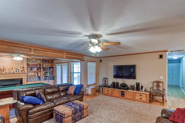2300 N Nail Parkway, Moore, OK 73160