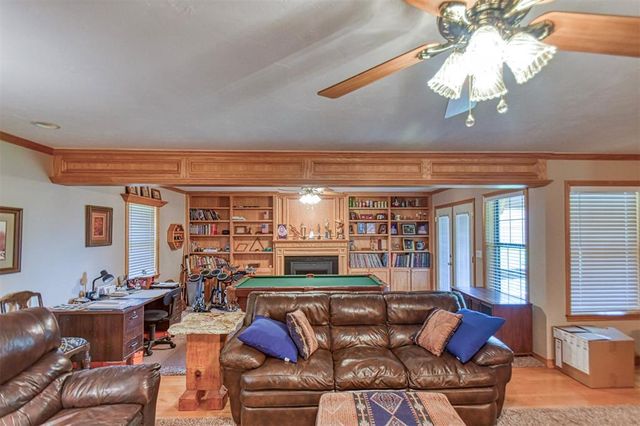 2300 N Nail Parkway, Moore, OK 73160