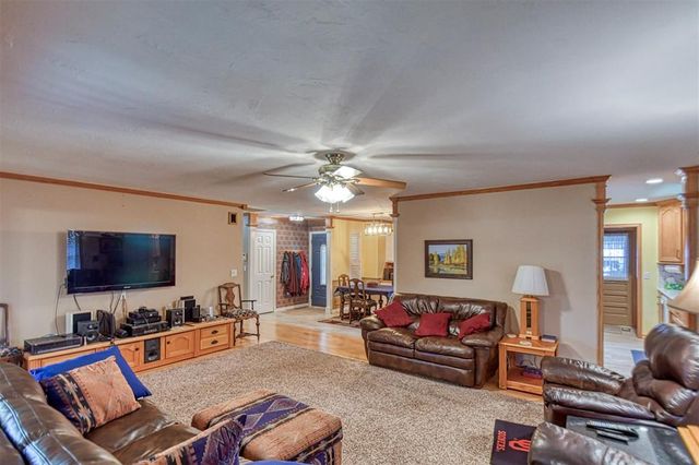 2300 N Nail Parkway, Moore, OK 73160