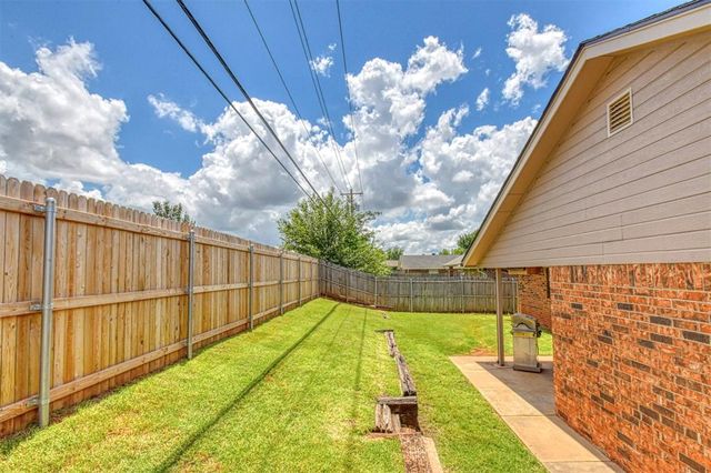 2300 N Nail Parkway, Moore, OK 73160