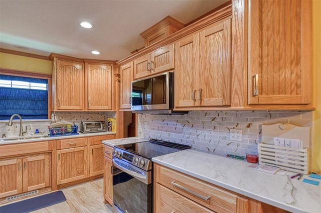2300 N Nail Parkway, Moore, OK 73160