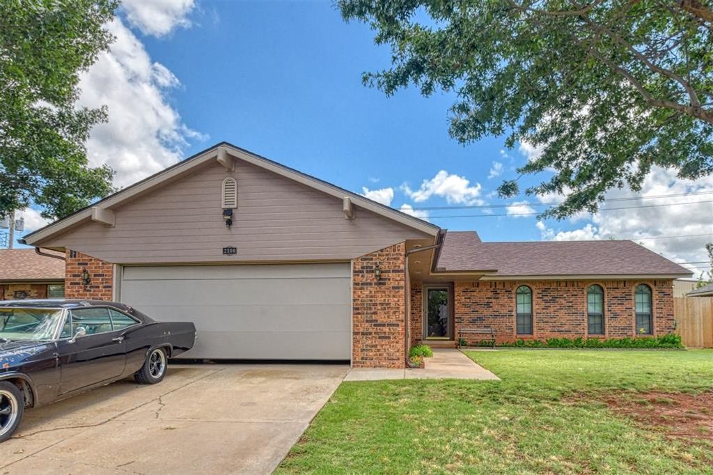 2300 N Nail Parkway, Moore, OK 73160