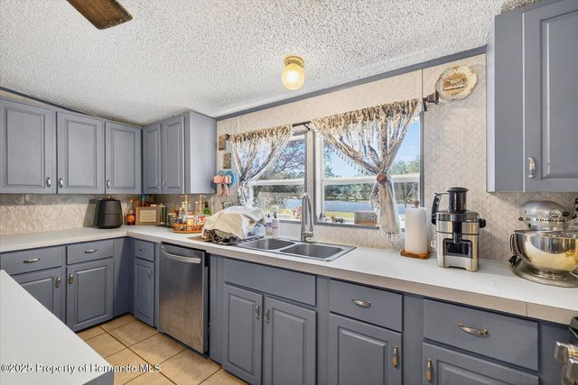 5280 Golddust Road, Spring Hill, FL 34609