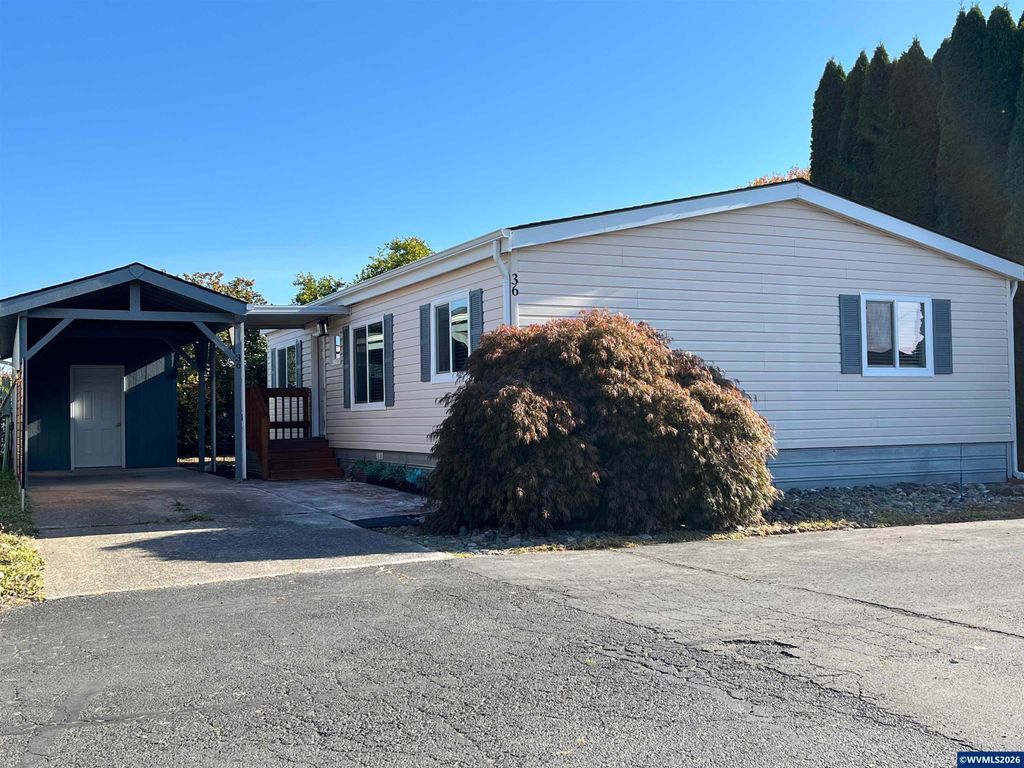 Image 1 of property listing at 1005 Ferry #36 St 36, Dayton, OR 97114
