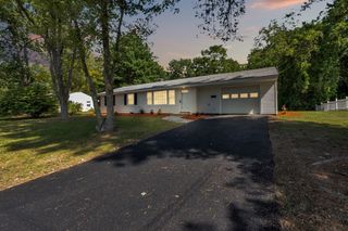 33 Ruthellen Rd, Framingham, MA 01701