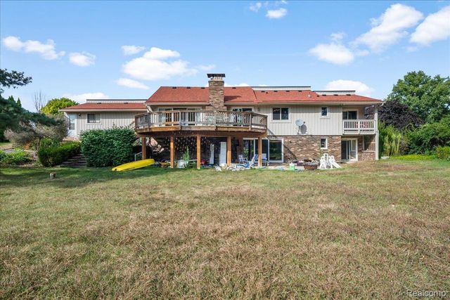 4337 Ravinewood Drive, Commerce Charter Township, MI 48382