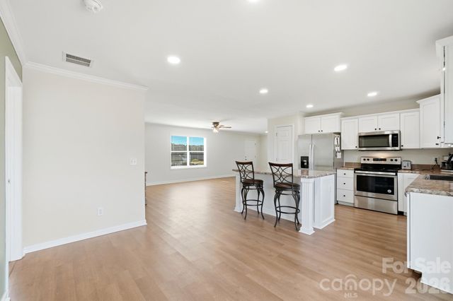 154 Back Acres Lane, Kannapolis, NC 28081
