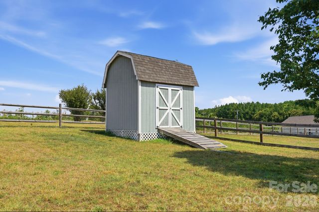 154 Back Acres Lane, Kannapolis, NC 28081
