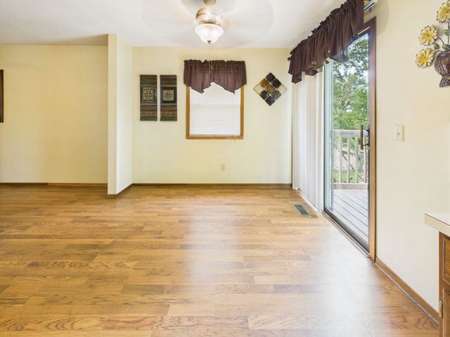 244 W Village Lake Dr, Derby, KS 67037