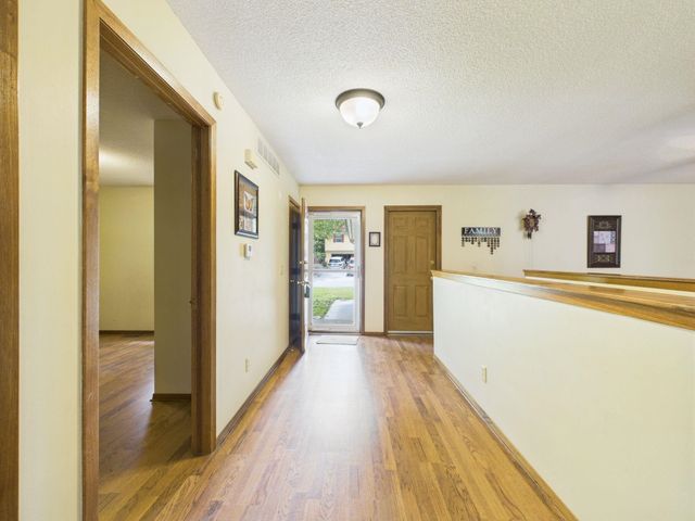 244 W Village Lake Dr, Derby, KS 67037