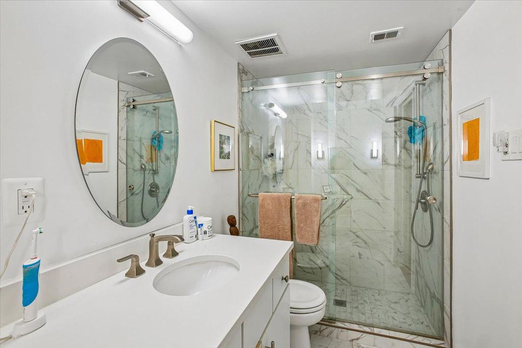 Image 36 of property listing at 4920 SENTINEL DR #3-305, Bethesda, MD 20816
