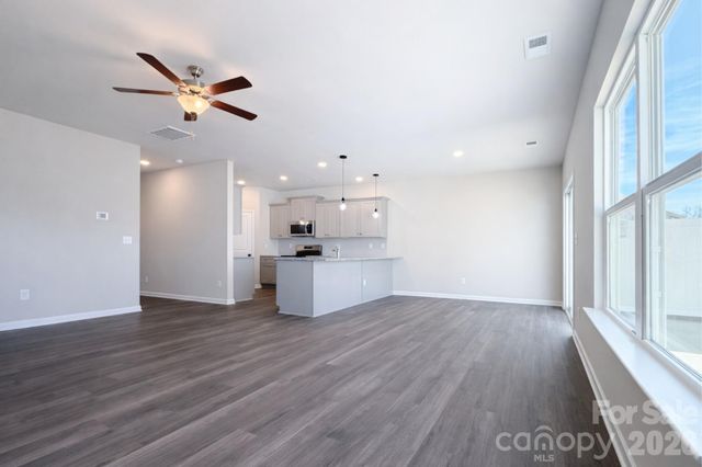 4725 Muskogee Drive, Charlotte, NC 28227