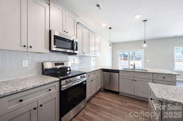 4725 Muskogee Drive, Charlotte, NC 28227