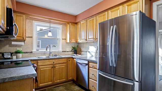 2728 Clark Place, Eau Claire, WI 54701