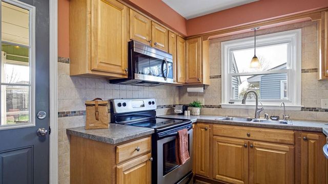 2728 Clark Place, Eau Claire, WI 54701