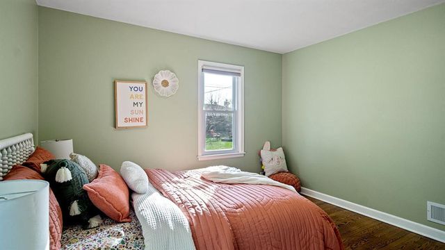 2728 Clark Place, Eau Claire, WI 54701