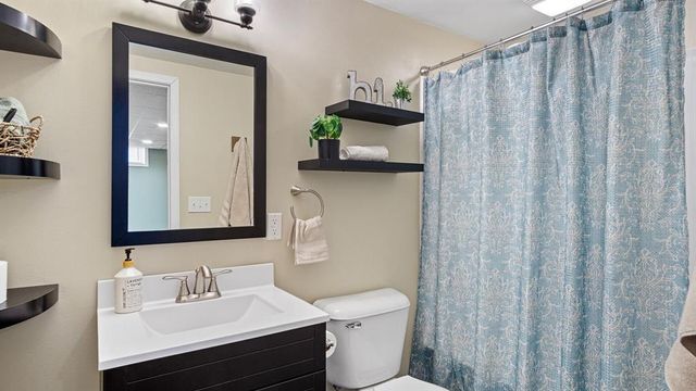 2728 Clark Place, Eau Claire, WI 54701